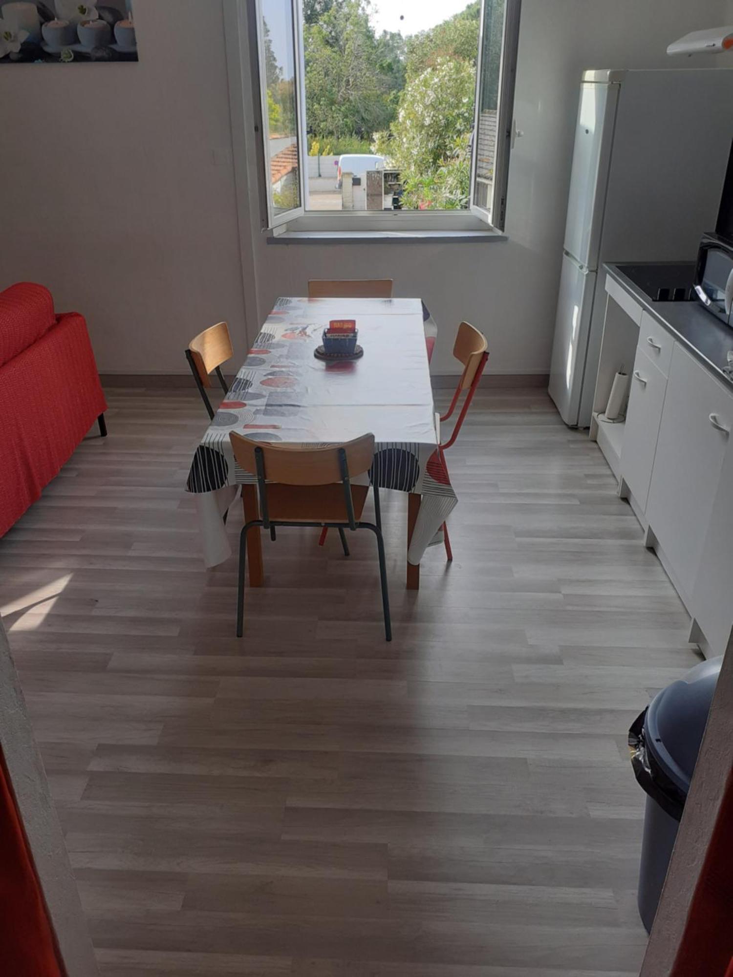 Ferienwohnung L'Oiseau Bleu Salin-de-Giraud Exterior foto