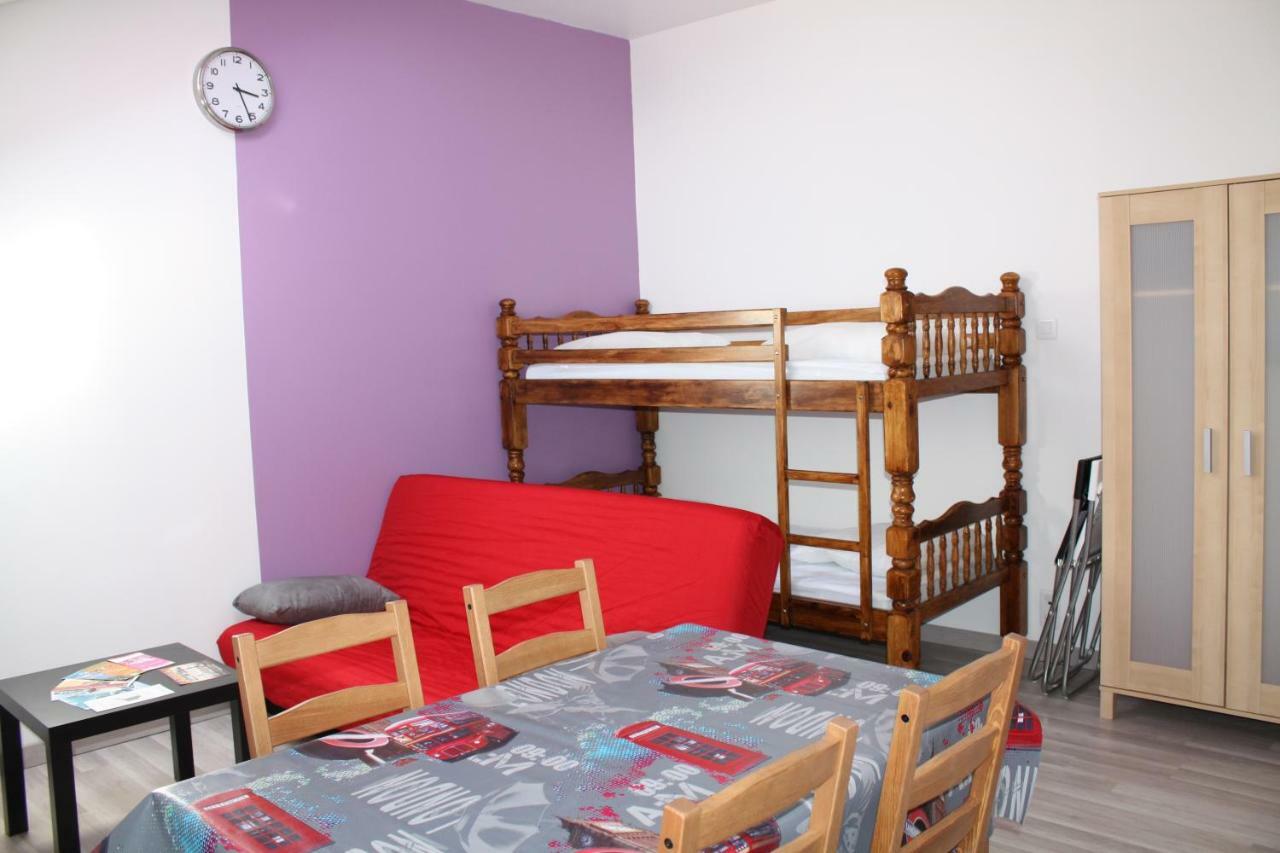 Ferienwohnung L'Oiseau Bleu Salin-de-Giraud Exterior foto
