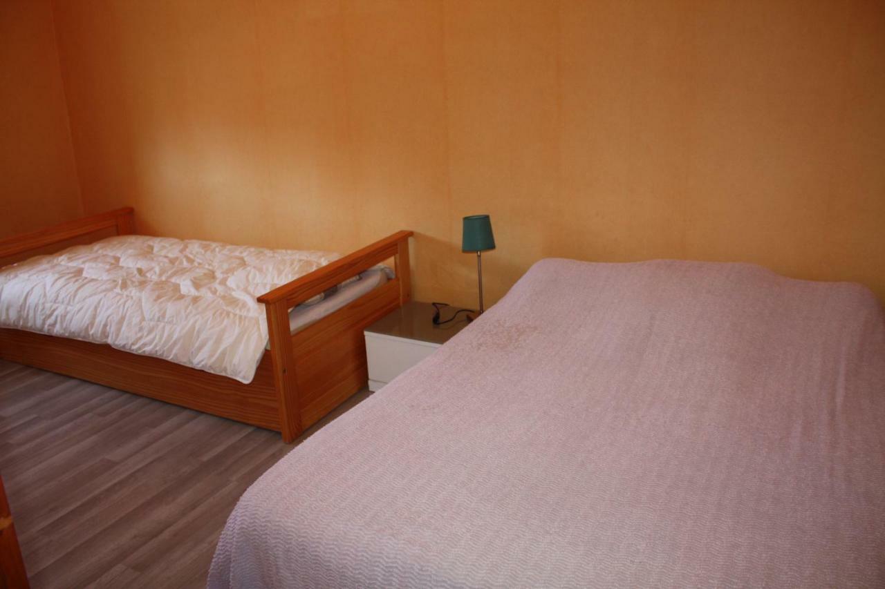 Ferienwohnung L'Oiseau Bleu Salin-de-Giraud Exterior foto