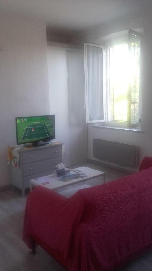 Ferienwohnung L'Oiseau Bleu Salin-de-Giraud Exterior foto